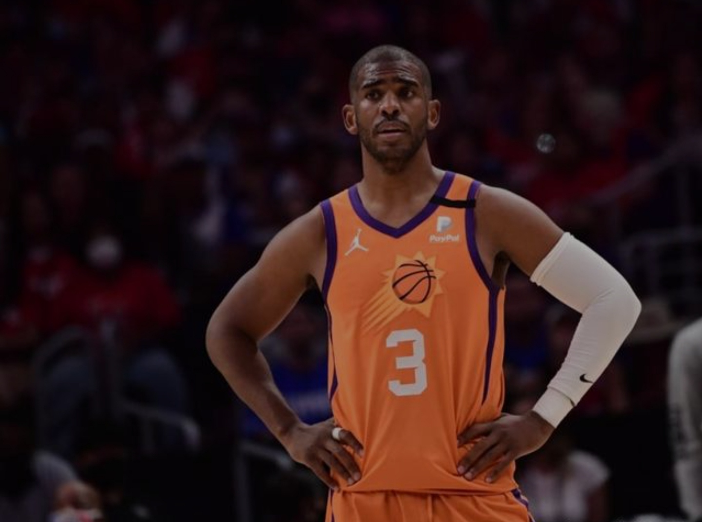 德罗巴在TL比赛中夺冠,出色防守引发热议! 德罗巴在TL比赛中夺冠,出色防守引发热议!