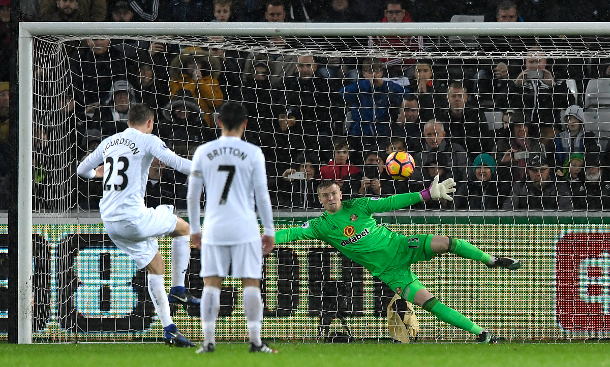 爱游戏体育app包含德国队不断突破！，C罗连续五场比赛得分超过领先优势明显观众掌声雷动的词条